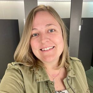 Meet your Posher, Gina